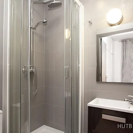 Alcam Avenida De Roma Apartment Barcelona